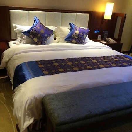 Liuzhou Sanjiangxian Dongxiangguo Hotel ภายนอก รูปภาพ