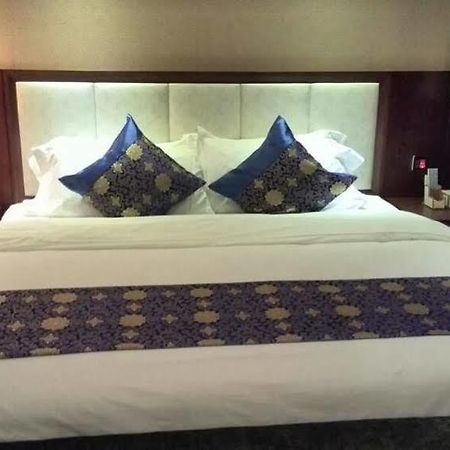 Liuzhou Sanjiangxian Dongxiangguo Hotel ภายนอก รูปภาพ