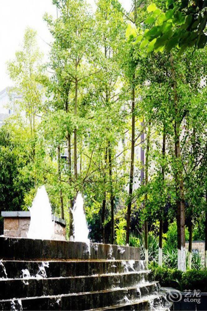 Liuzhou Sanjiangxian Dongxiangguo Hotel ภายนอก รูปภาพ