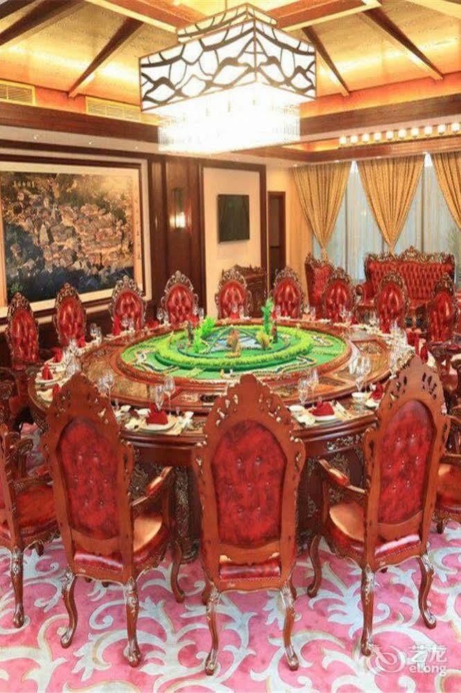 Liuzhou Sanjiangxian Dongxiangguo Hotel ภายนอก รูปภาพ