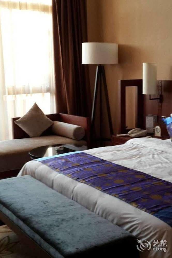 Liuzhou Sanjiangxian Dongxiangguo Hotel ภายนอก รูปภาพ