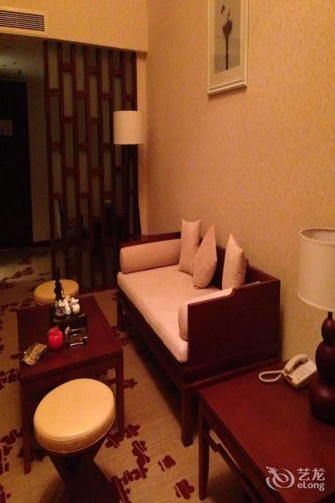 Liuzhou Sanjiangxian Dongxiangguo Hotel ภายนอก รูปภาพ